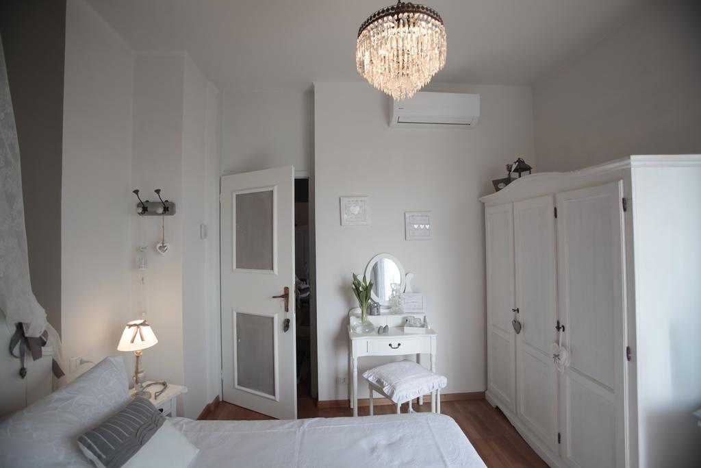 B&B La Casa Di Pamela Casciago Экстерьер фото