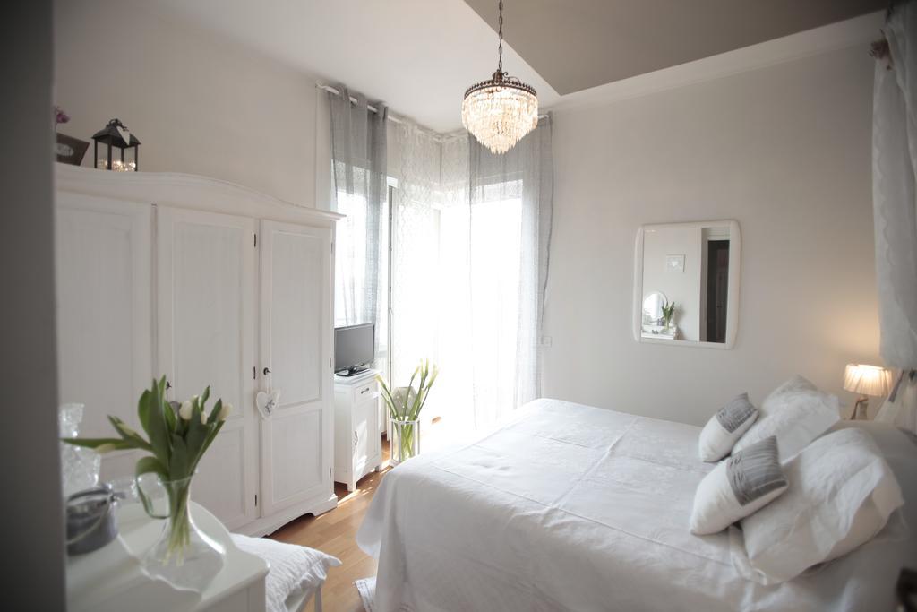 B&B La Casa Di Pamela Casciago Экстерьер фото