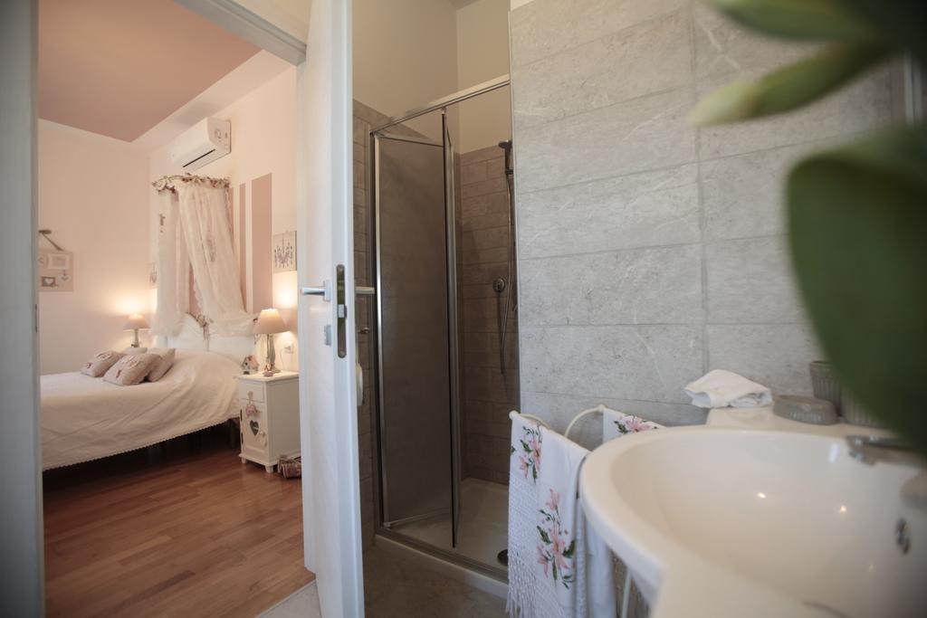 B&B La Casa Di Pamela Casciago Экстерьер фото